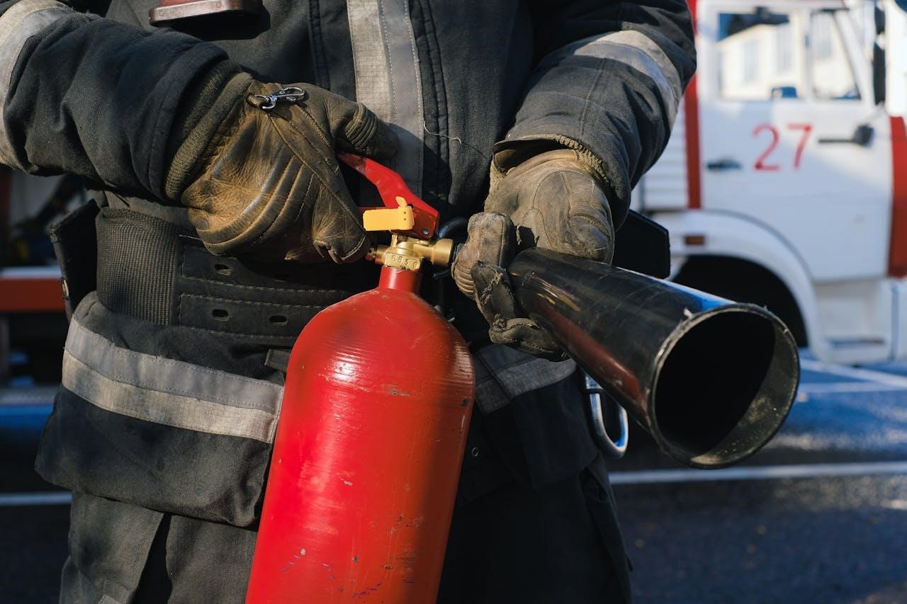 Why It’s Important to Invest In a Fire Extinguisher For Your Aircraft