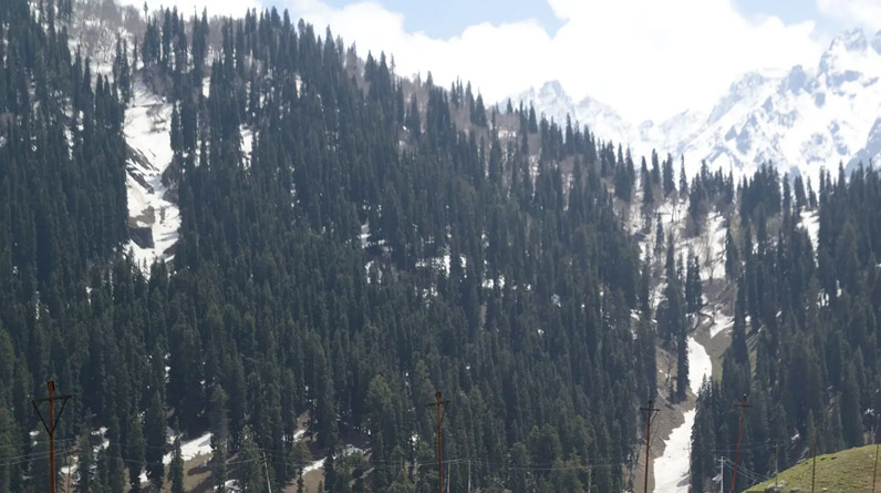 Discover the Enchanting Beauty of Kashmir